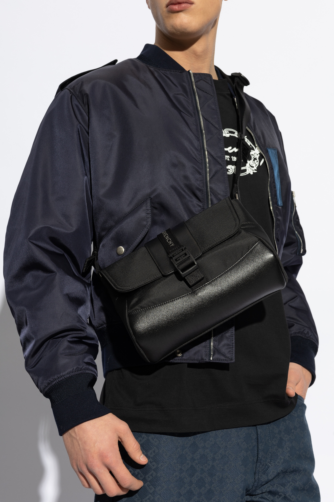 ショルダーバッグ GIVENCHY Men Shoulder bag Black BKU054K1JE 001 Givenchy Bag Men'S Brand Shoulder Crossbody G Essentials